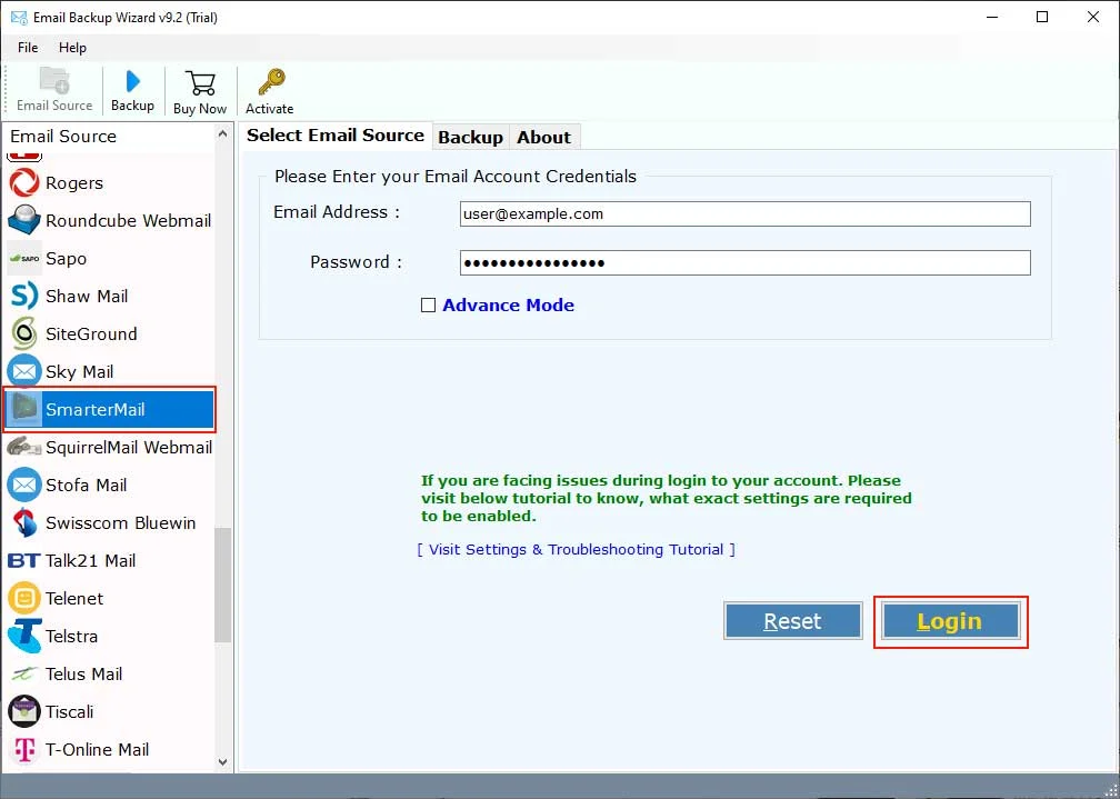 ۲. وقتی ابزار لود شد، گزینه SmarterMail را در فهرست Email Source انتخاب کنید و اطلاعات ورود به حساب SmarterMail خود را وارد کنید و سپس دکمه Login را فشار دهید.